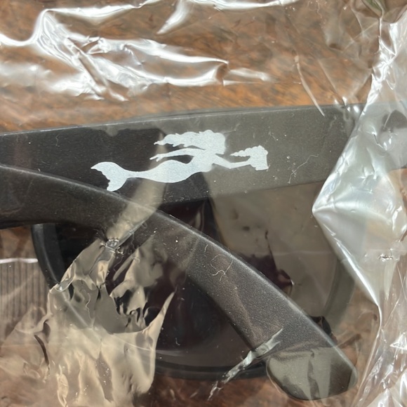NWT CORONADO BREWING COMPANY Black Sunglasses, UV Protection from San Diego, CA - Picture 7 of 8